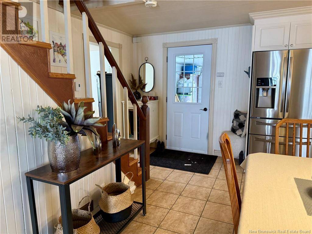 Grand-sault/grand Falls, NB E3Y3V4,46 CN Road