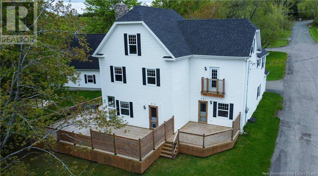 219-221 High Street, Grand Falls, NB E3Z2T7