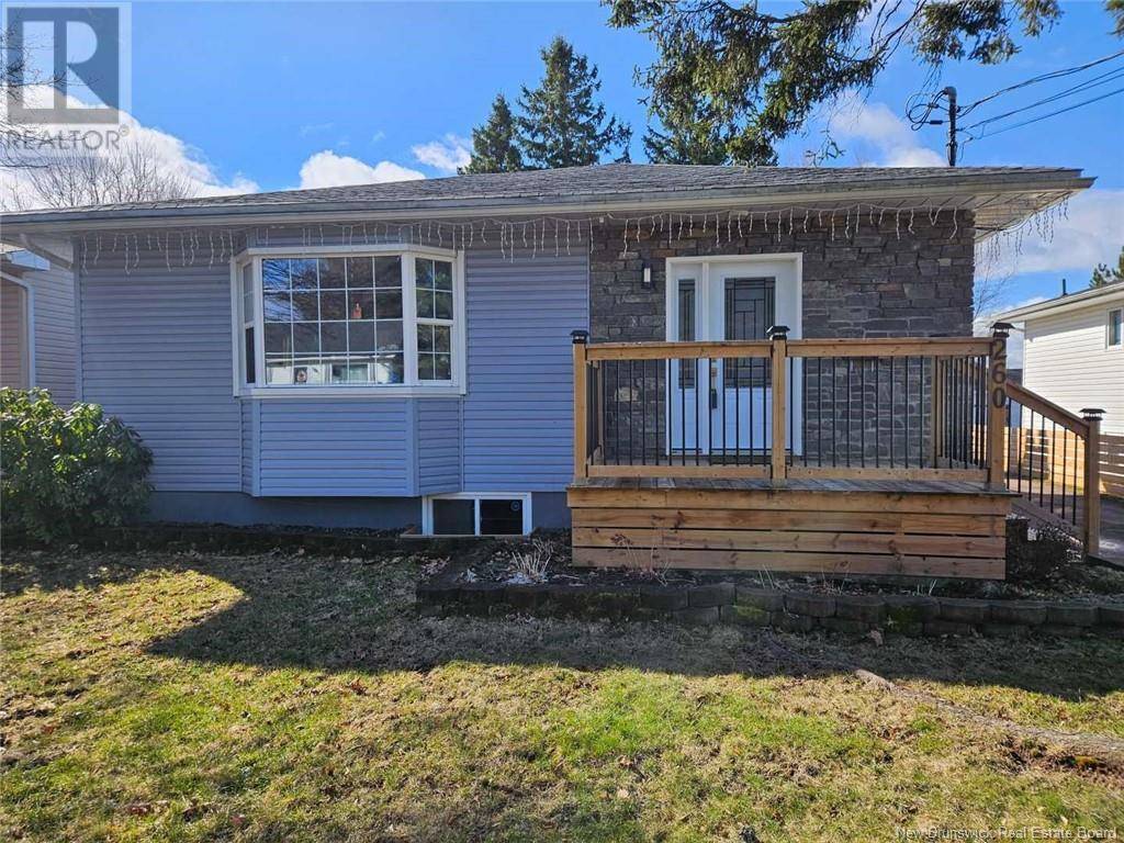 260 Thibodeau Street, Dieppe, NB E1A1W2