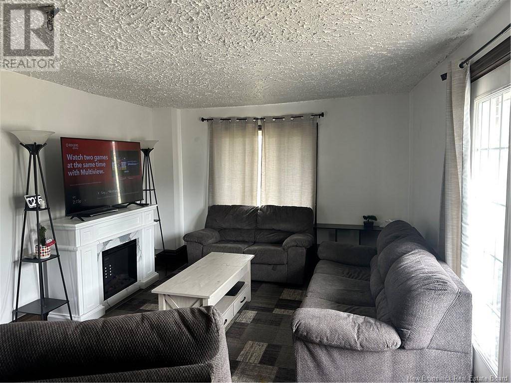 Grand-sault/grand Falls, NB E3Y1B1,14 Pine Street