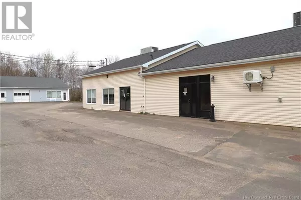 Fredericton, NB E3B8G9,676 Prospect Street