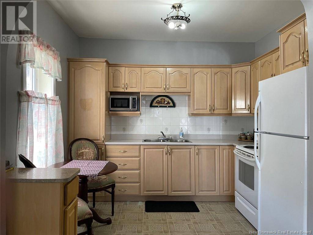 Campbellton, NB E3N1S4,59-59A Sunset Drive