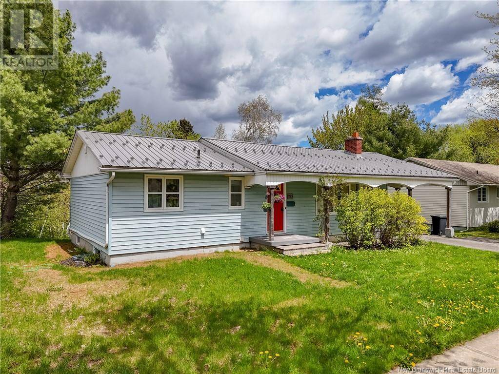 Fredericton, NB E3B2Z5,225 Massey Street