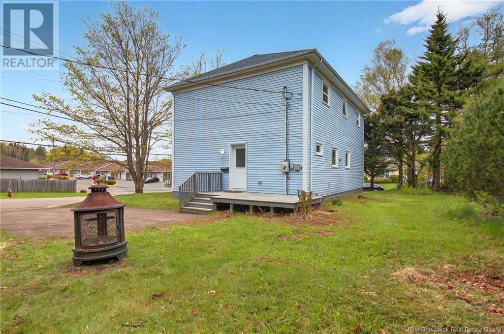 Sackville, NB E4C2Y5,67 Charlotte Street