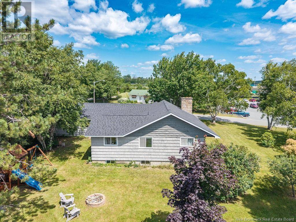 Miramichi, NB E1V3B9,209 Kingsway Avenue