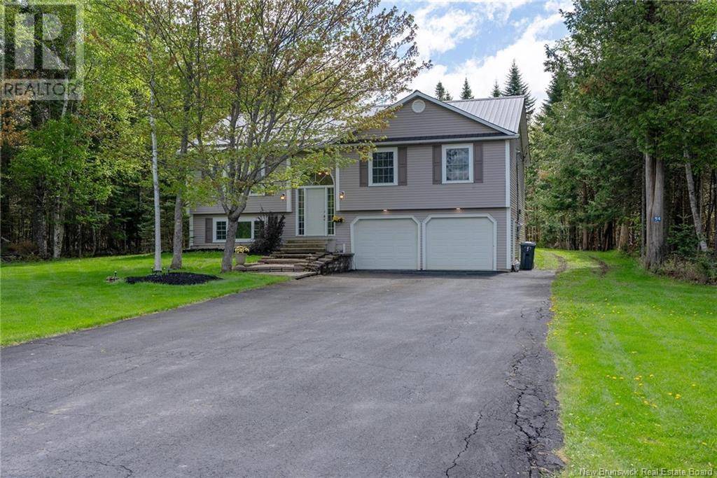 Douglas, NB E3G9K9,54 Katie Avenue