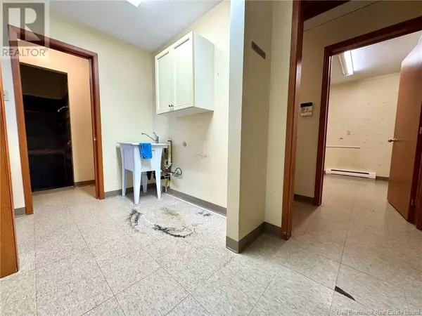 Miramichi, NB E1N2P1,183 King Street