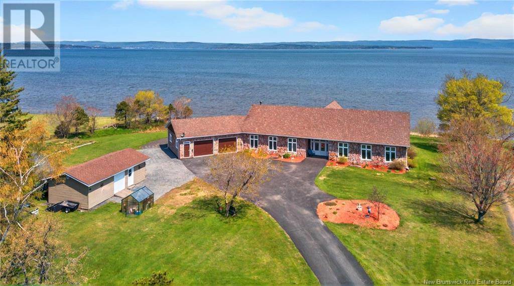 Charlo, NB E8E2B9,447 Chaleur Street