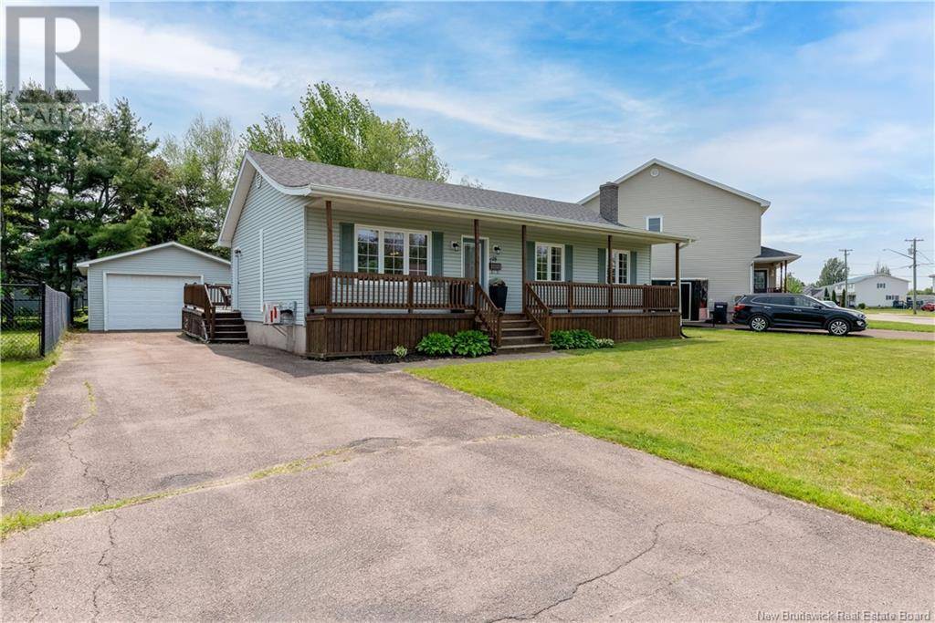 198 Magellan, Moncton, NB E1A7H3