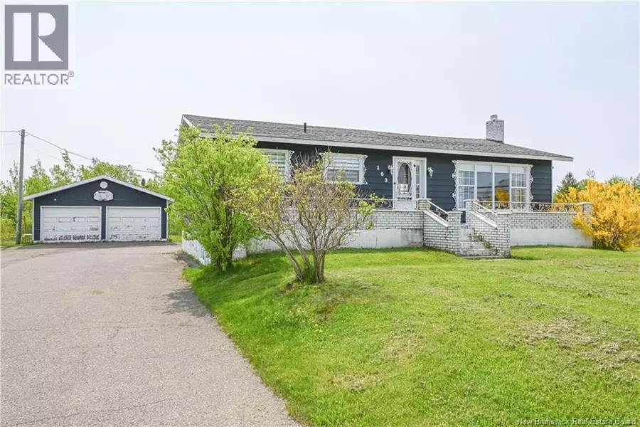 103 rue du Pêcheur N. Street, Lamèque, NB E8T1K6