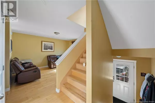 Moncton, NB E1G2A3,39 Sunshine Drive