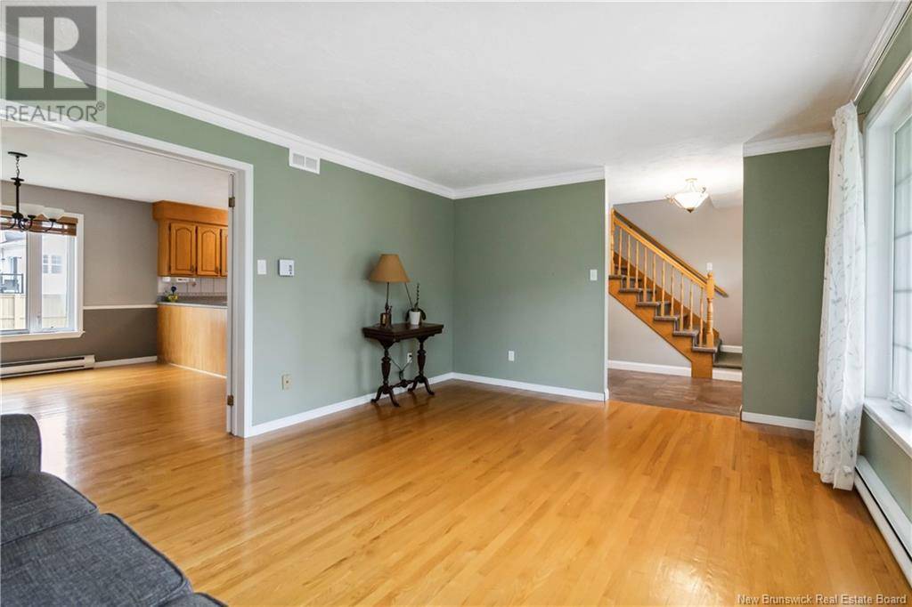Dieppe, NB E1A1W2,320 Thibodeau Street