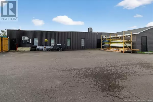 Moncton, NB E1C9R2,357 Collishaw Street