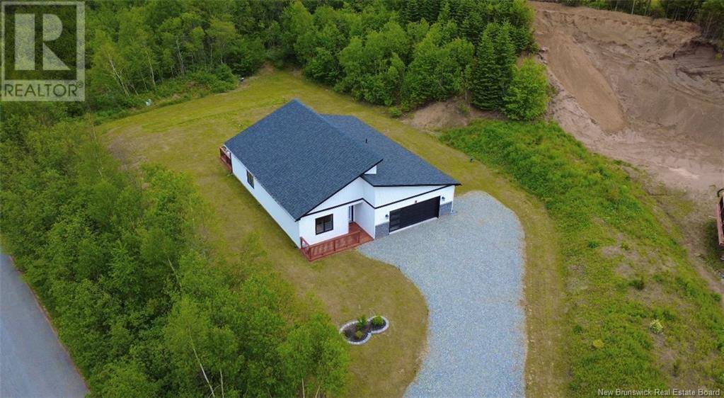Quispamsis, NB E2S1B8,8 Hobble Lane