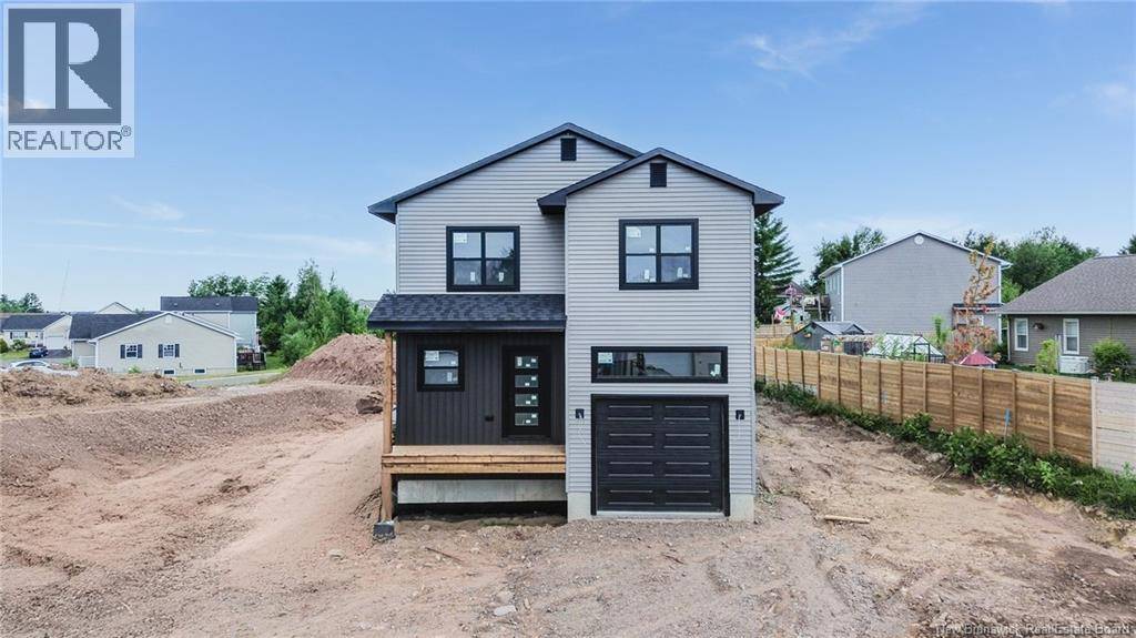 7 Brizley Street, Oromocto, NB E2V4R1