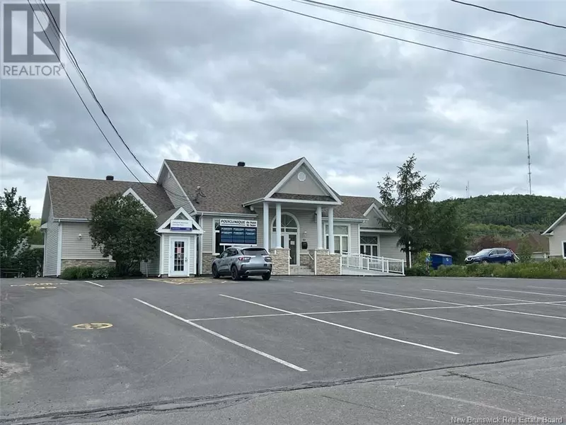 60 Bateman Avenue, Edmundston, NB E3V4X6