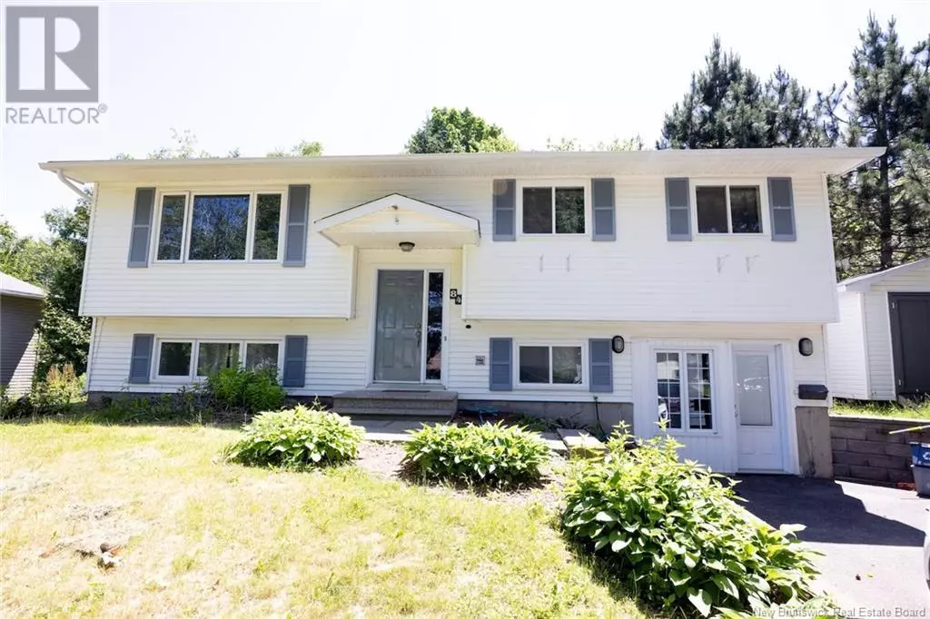 Fredericton, NB E3B6J4,84 Pugsley Street