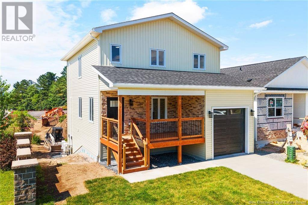 Fredericton, NB E3A3N1,6 Briar Brook Place
