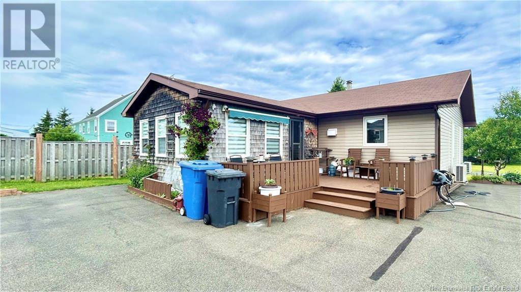 Caraquet, NB E1W1B5,340 de l'Ile Street