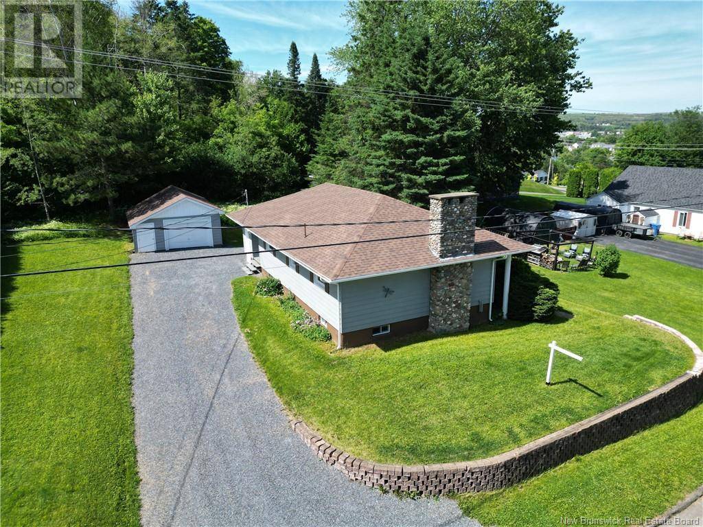 Grand-sault/grand Falls, NB E3Z2N1,610 Chapel Street