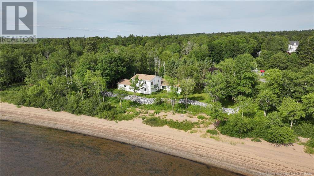 8 Tennis Court Road, Rothesay, NB E2E5W4