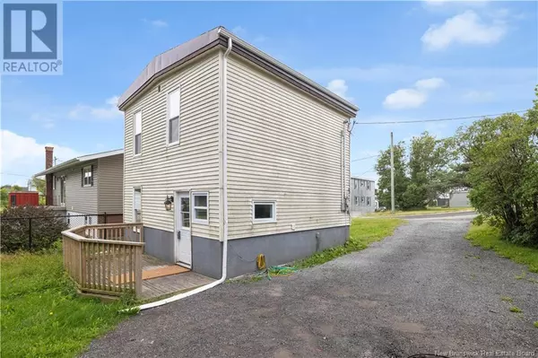 Saint John, NB E2J1L1,173 Beacon Street