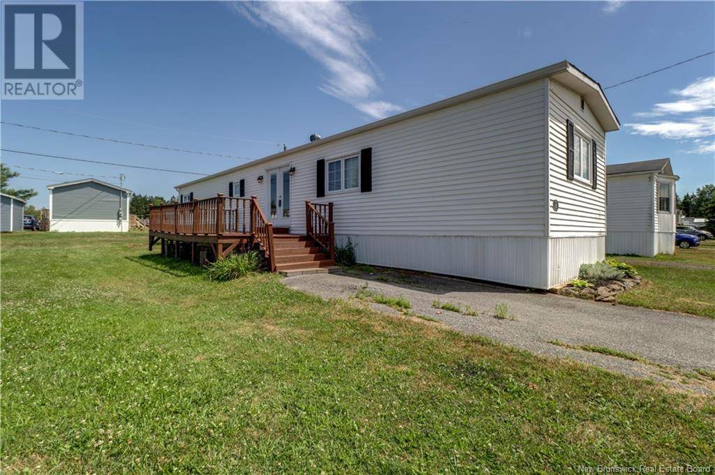15 Orchard Crescent, Picadilly, NB E4E3X5
