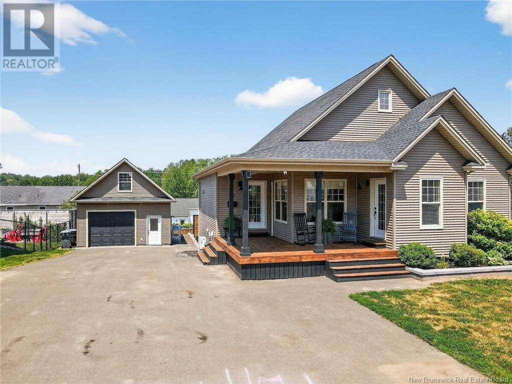 Dieppe, NB E1A0C9,57 Fidele Court