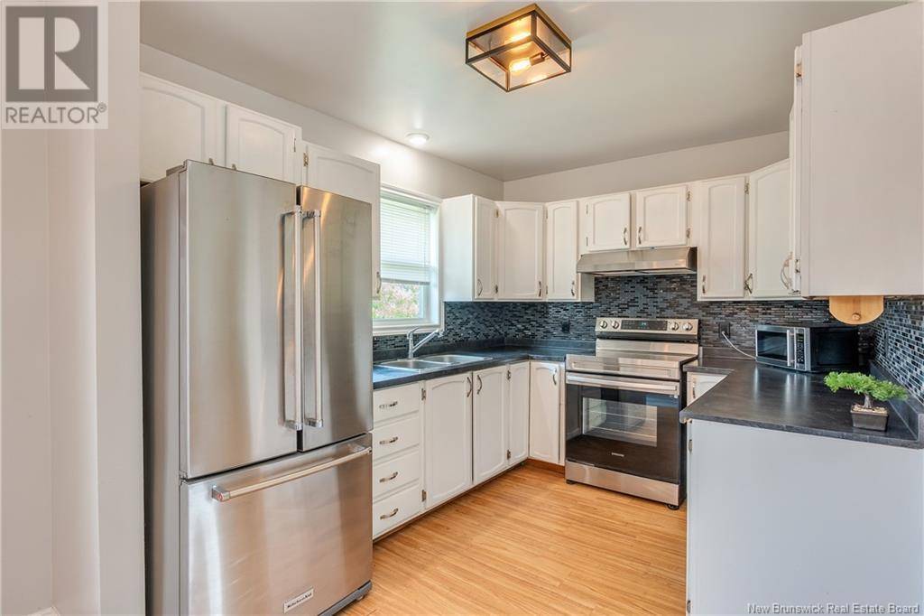 Saint John, NB E2H5P9,21 Dalila Court