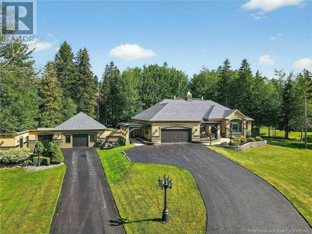 493 Leblanc Road, Dieppe, NB E1A7N3