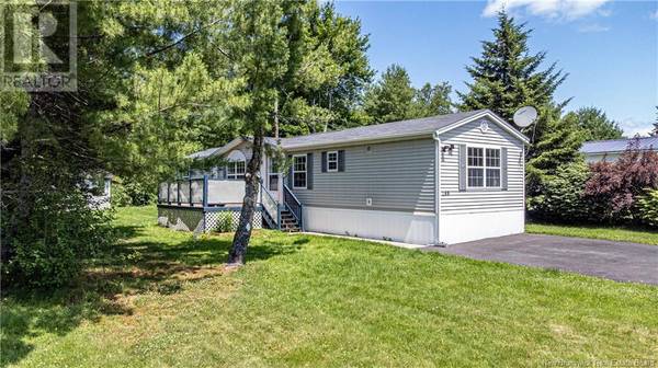 188 Hedgeview Drive, Fredericton, NB E3B6S4