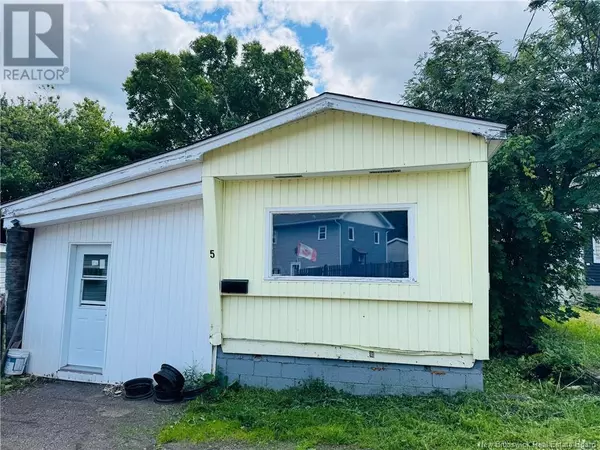 5 Church Street, Campbellton, NB E3N1R6