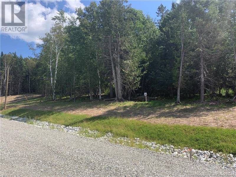 28 Carlingford Drive, Quispamsis, NB E2G1Y8