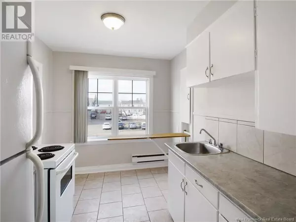 Moncton, NB E1C2P4,700 Mountain Road