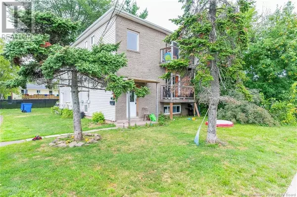 Moncton, NB E1C8A9,14 Jordan Crescent