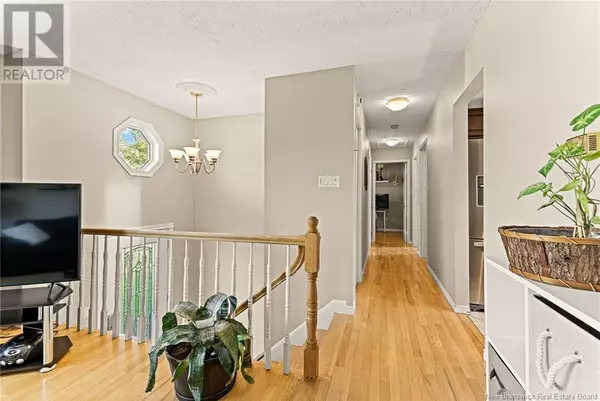 Moncton, NB E1A6M1,54 Castle