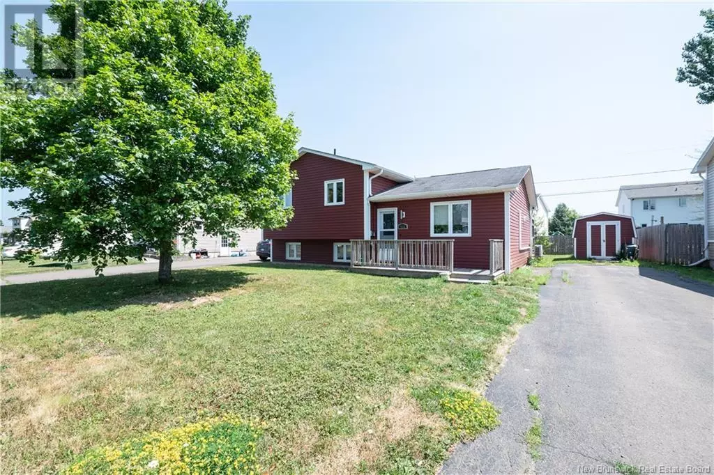 Moncton, NB E1G1Z2,115 Morningside Drive