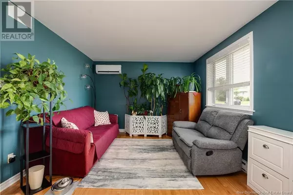 Moncton, NB E1G1Z2,115 Morningside Drive