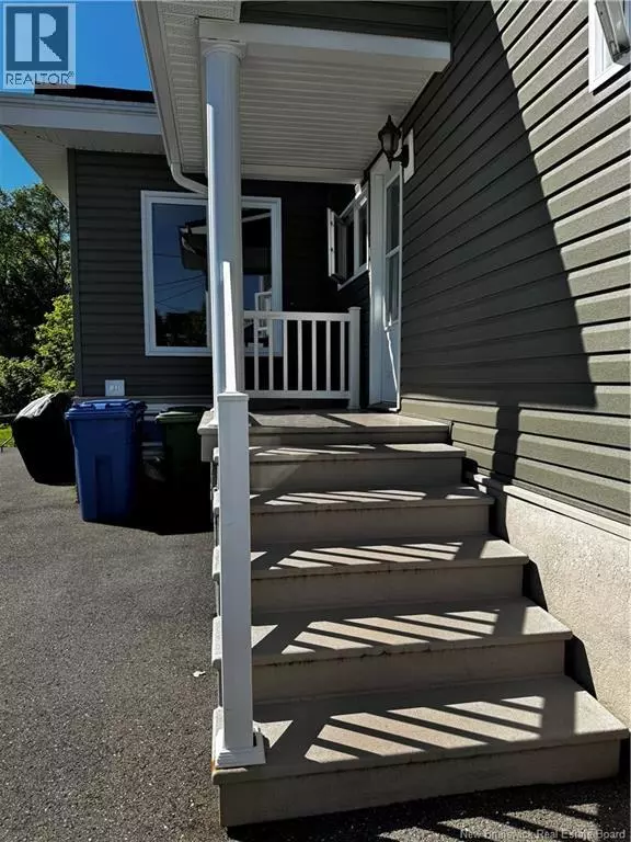 Edmundston, NB E3V2W2,104 ST-GEORGE Avenue