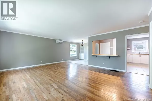 Fredericton, NB E3B3K9,652 Loyalist Court