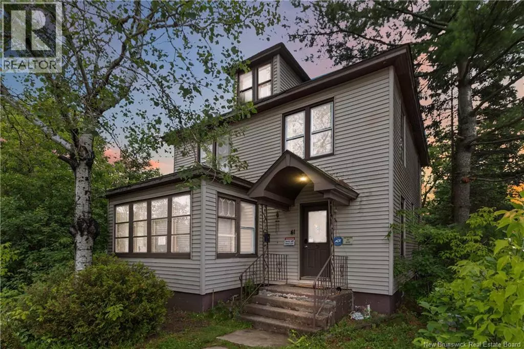 Moncton, NB E1A3M1,41 Macaleese