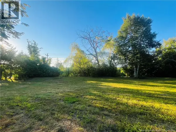 Miramichi, NB E1V1E7,215 Gladstone Avenue