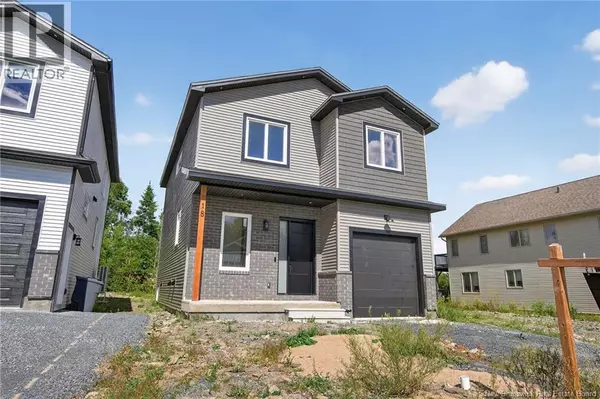 18 Weavers Way, Fredericton, NB E3A3P8