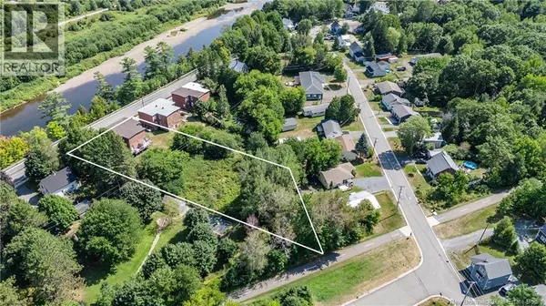 Fredericton, NB E3A3Z8,197-199 Canada Street