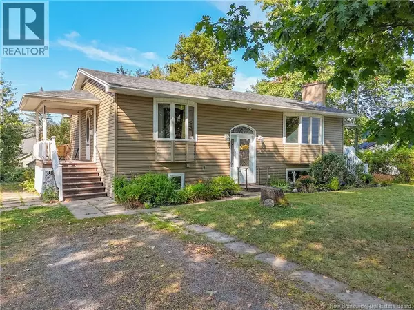 15 Coronation Court, Fredericton, NB E3A4K3