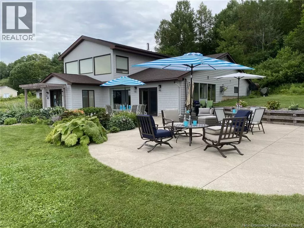 Douglas, NB E3G7J7,1124 Route 105