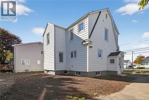 Moncton, NB E1E2S2,97 Milner Street