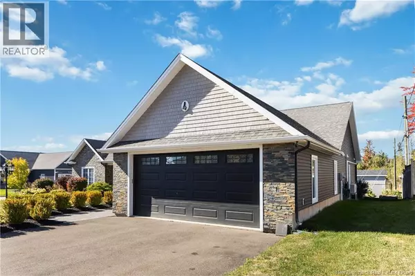 Moncton, NB E1G5R8,4 Turnberry Court