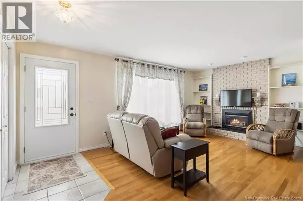 Moncton, NB E1E2H5,45 Bolton Street