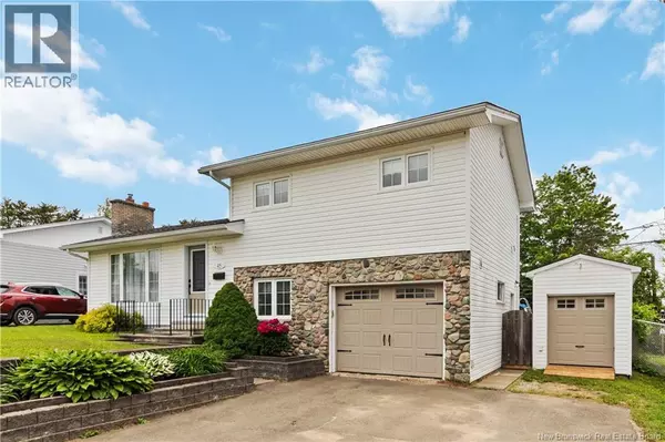 Moncton, NB E1E2H5,45 Bolton Street